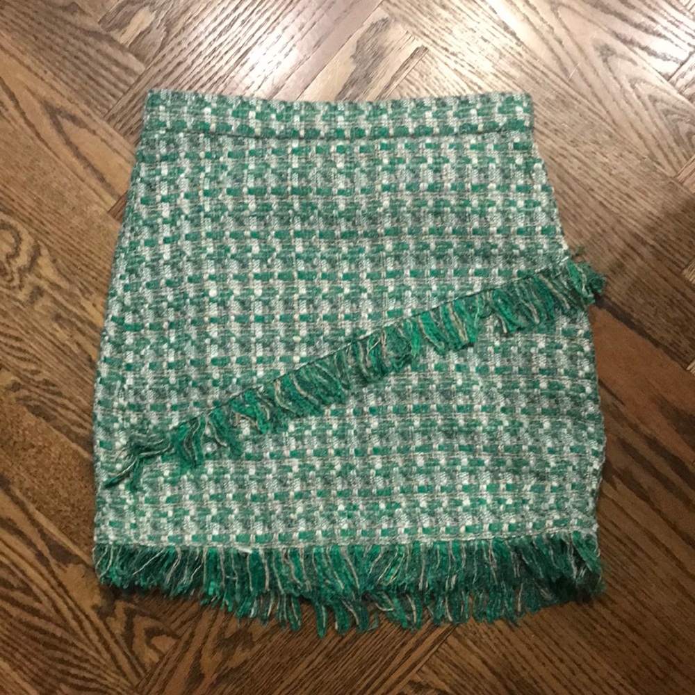 Mango green skirt in tweed — XS